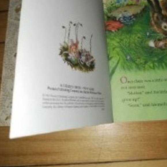 Little Cottontail (1988. A Little Golden Book) Vintage - Picture 2 of 3
